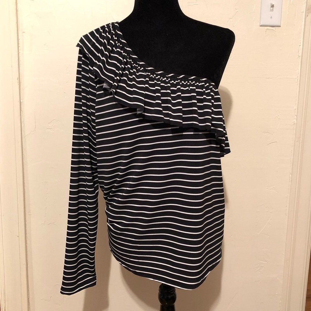 One Shoulder Top